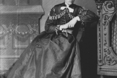 NLW_cranogwen_eistedd